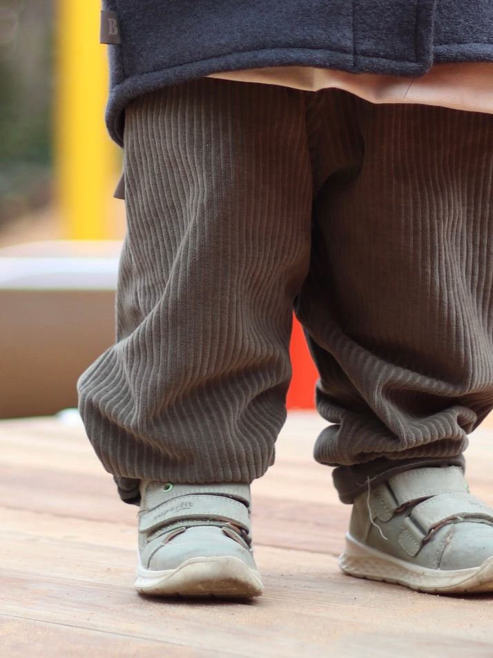 Babyhose mitwachsend